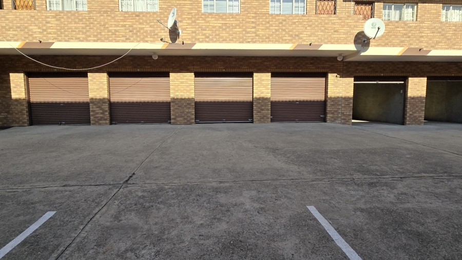 1 Bedroom Property for Sale in Rustenburg Central North West